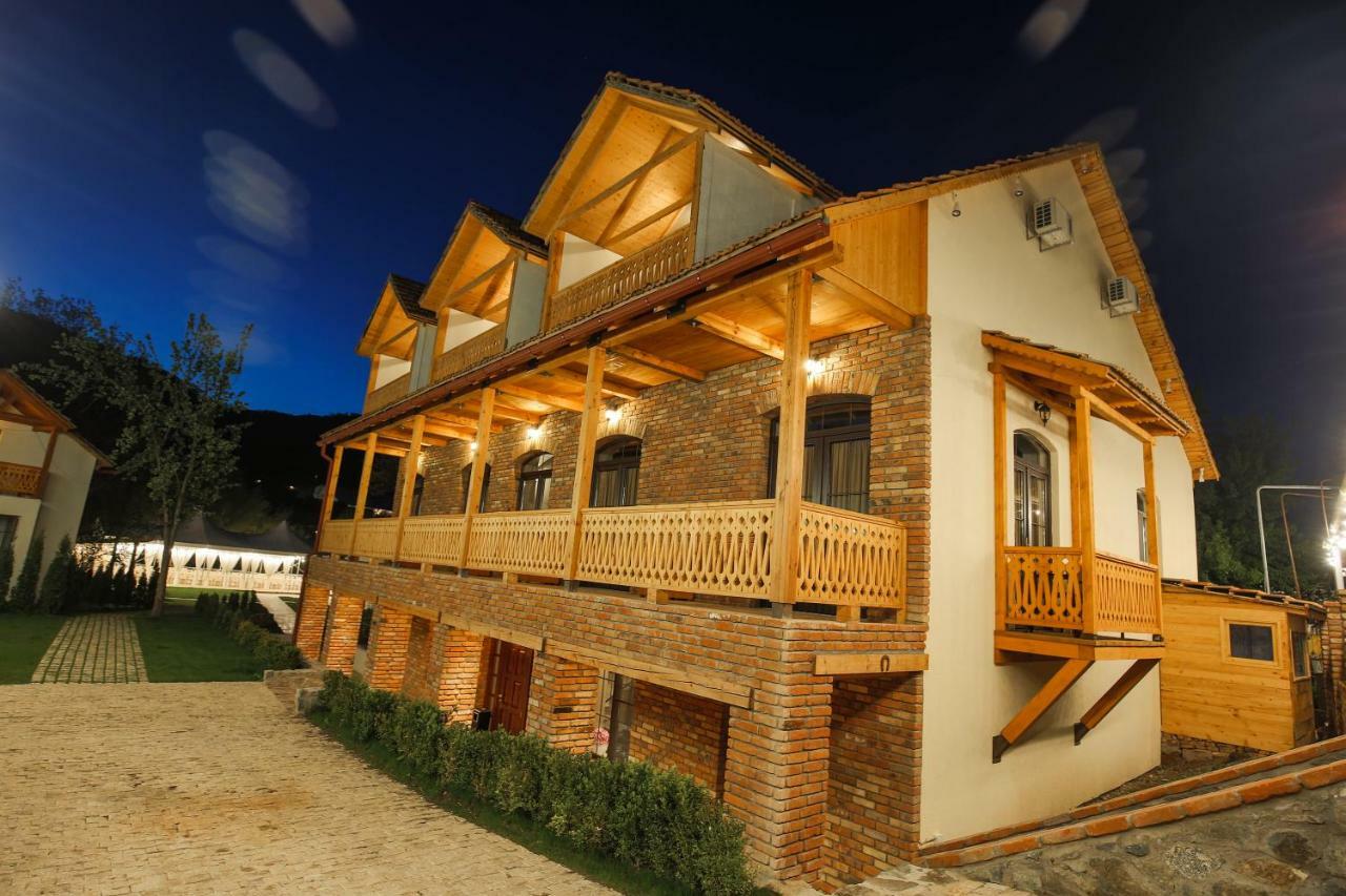 CHALET DILIJAN Hotel&Restauarant Exterior foto