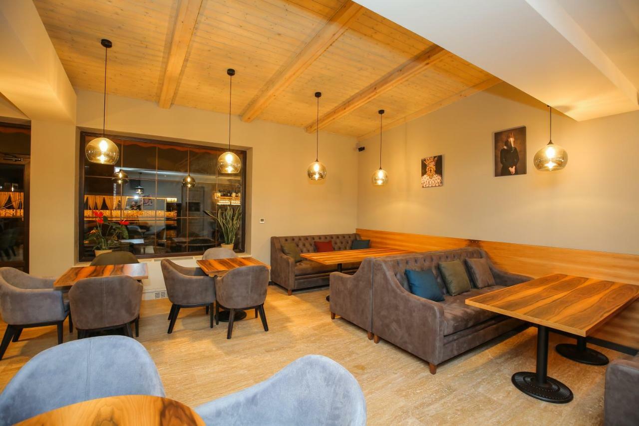 CHALET DILIJAN Hotel&Restauarant Exterior foto
